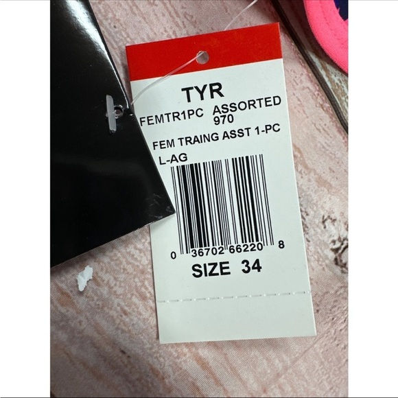 TYR Diamond-Fit Swimsuit Size 8/34 in Pink Blue Purple Geometric Pattern 68 - Picture 3 of 8